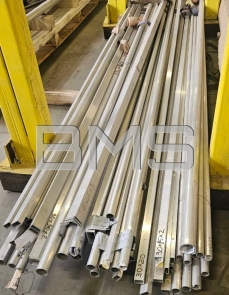 Труба алюминиевая профильная  30x15x2 АД31Т1 в Архангельске