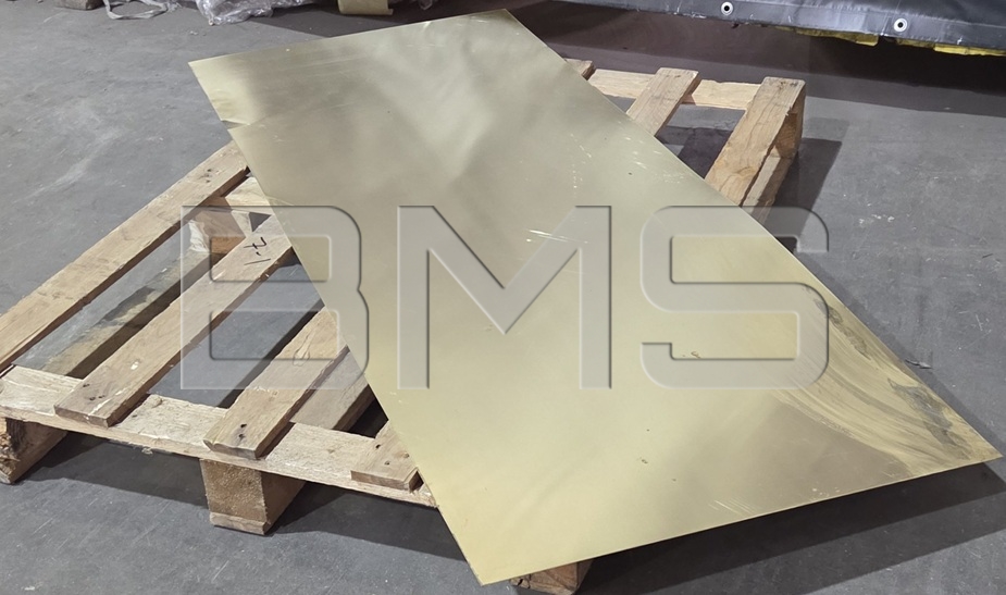 Лист  латунный 10х600х1500 г/к ст.ЛС59-1